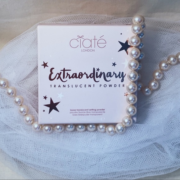 Extraordinary Translucent Setting Powder - Picture 1 of 3